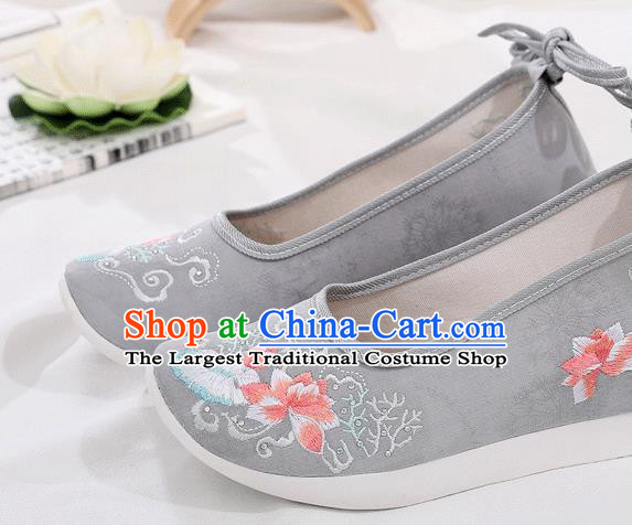 China Traditional Embroidered Lotus Grey Shoes Handmade Cloth Platform Shoes