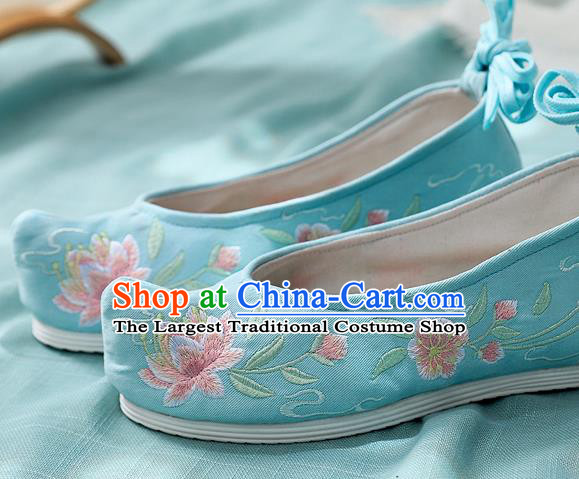 China Traditional Bow Shoes Folk Dance Blue Cloth Shoes Embroidered Peach Blossom Shoes