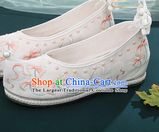 China Embroidered Mangnolia Shoes Ancient White Cloth Shoes Traditional Hanfu Pearls Shoes Ming Dynasty Princess Bow Shoes