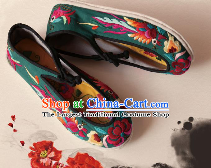 Chinese Handmade Embroidered Green Shoes Traditional Strong Cloth Soles Shoes Yi Ethnic Folk Dance Shoes