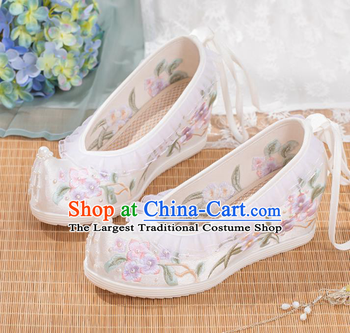 Chinese National Embroidery Flowers White Satin Shoes Traditional Pearls Bow Shoes Classical Wedge Heel Shoes