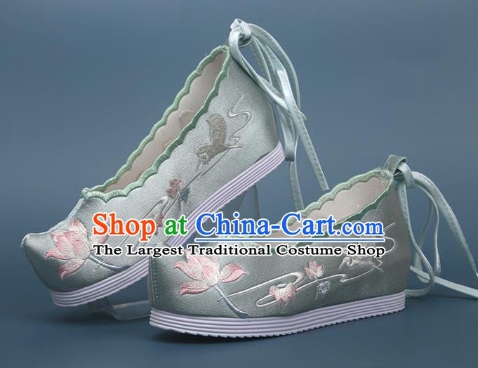 Chinese Traditional Classical Dance Shoes Green Satin Shoes National Embroidery Lotus Shoes