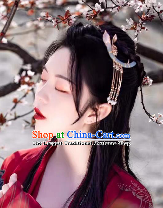 China Handmade Jade Moon Hairpin Traditional Song Dynasty Hair Accessories Ancient Princess Golden Tassel Hair Stick