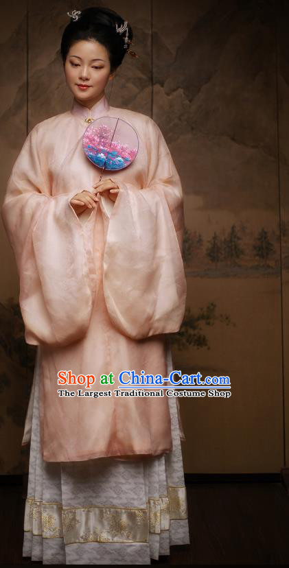 China Traditional Ming Dynasty Nobility Beauty Historical Clothing Ancient Royal Countess Hanfu Dress Garments