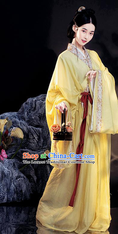 China Traditional Jin Dynasty Palace Lady Historical Clothing Ancient Young Beauty Yellow Hanfu Dress