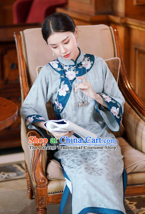 China Traditional Minguo Mandarin Sleeve Qipao Dress Classical Embroidered Blue Silk Cheongsam