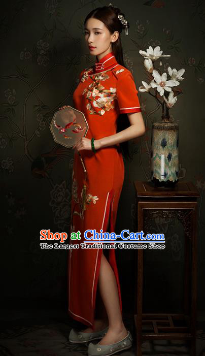 China Classical Cheongsam Traditional Minguo Young Lady Embroidered Mangnolia Red Silk Qipao Dress