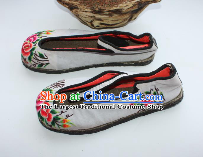 Chinese Bai Nationality White Embroidered Shoes Yunnan National Woman Shoes Handmade Ethnic Folk Dance Shoes