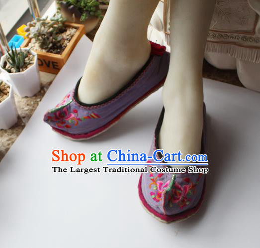 Chinese Handmade Ethnic Lilac Cloth Embroidered Shoes Yi Nationality Female Shoes National Yunnan Dance Shoes