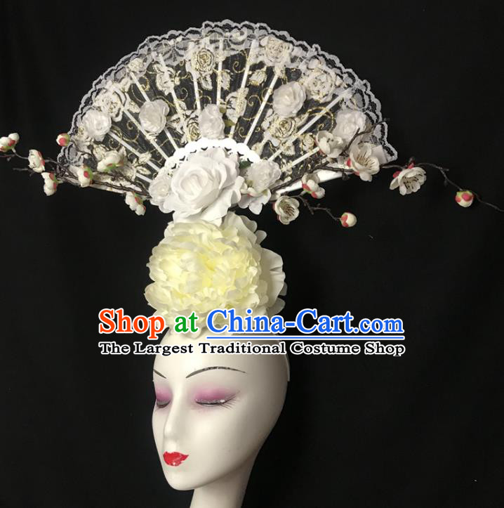 Chinese Handmade Stage Show Beige Peony Hair Crown Traditional Court Lace Fan Top Hat Cheongsam Catwalks Fashion Giant Headdress