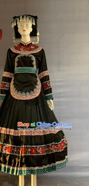 Chinese Guizhou Ethnic Garment Woman Costume Bouyei Nationality Clothing Puyi Minority Folk Dance Black Dress Uniforms and Headwear