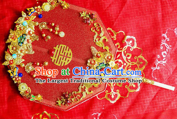 China Handmade Golden Butterfly Silk Fan Traditional Wedding Red Fan Bride Palace Fan Classical Dance Octagon Fan