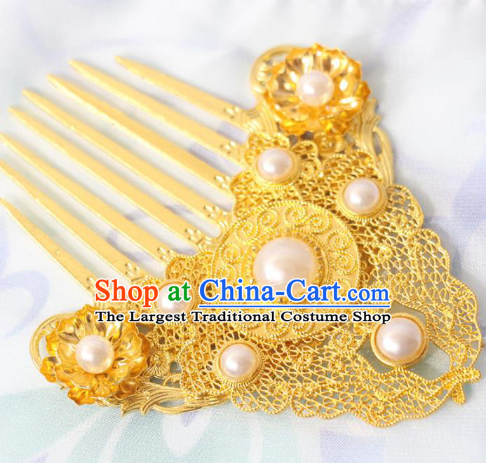 Chinese Classical Wedding Golden Hair Comb Handmade Ming Dynasty Headpiece Traditional Hanfu Hair Accessories Ancient Empress Pearls Hairpin