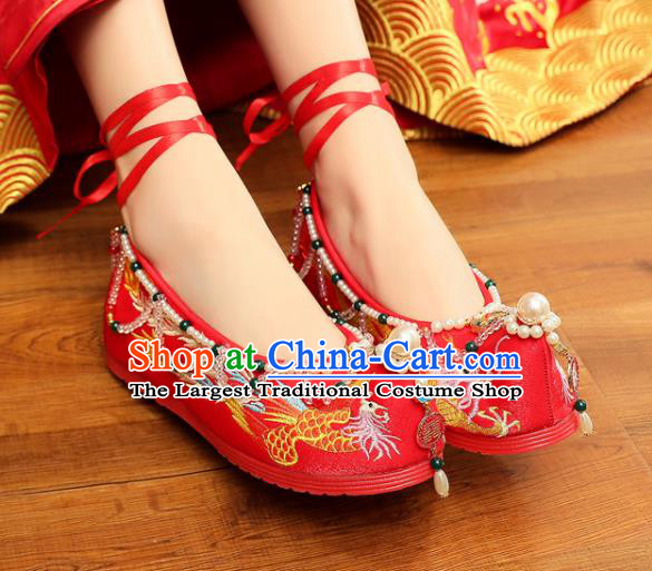 China Classical Wedding Shoes Embroidered Phoenix Shoes Handmade Bride Pearls Shoes XiuHe Red Satin Shoes Hanfu Shoes