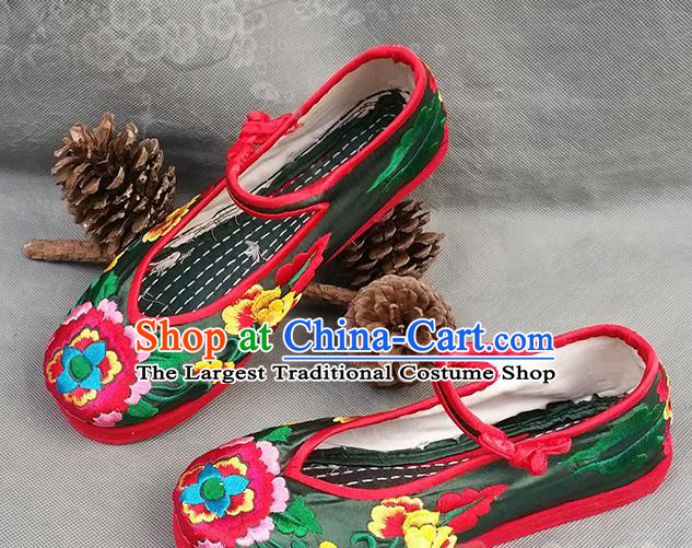 Handmade China National Woman Green Satin Shoes Yunnan Embroidered Peony Shoes Bride Shoes Ethnic Dance Shoes