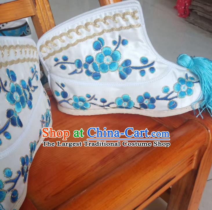 China Kun Opera Actress Shoes Beijing Opera Hua Tan Shoes Ancient Swordswoman Embroidered White Boots