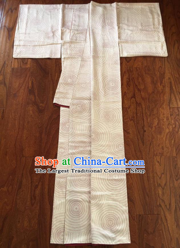 Japan Summer Festival Garment Costume Traditional Beige Silk Yukata Dress Classical Thread Pattern Edo Komon Kimono Clothing