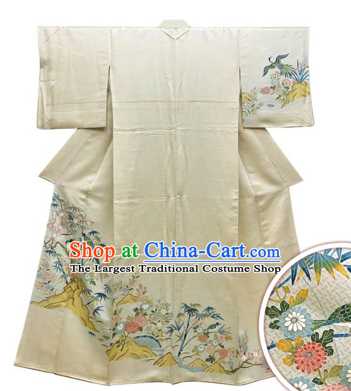 Japan Traditional Beige Silk Yukata Dress Classical Flowers Bird Pattern Kimono Clothing Young Woman Garment Costume