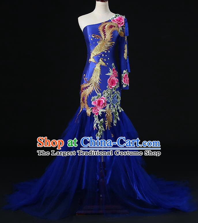 China Compere Royal Blue Dress Professional Catwalks Embroidery Phoenix Peony Full Dress New Year One Shoulder Formal Costume