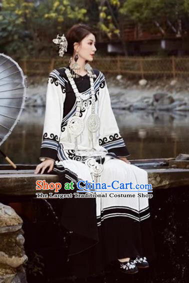 Yi Traditional Handmade Ancasano Costume Super Fairy Chinese Style Travel Photography Ethnic Style Photography Art Photography Clothing