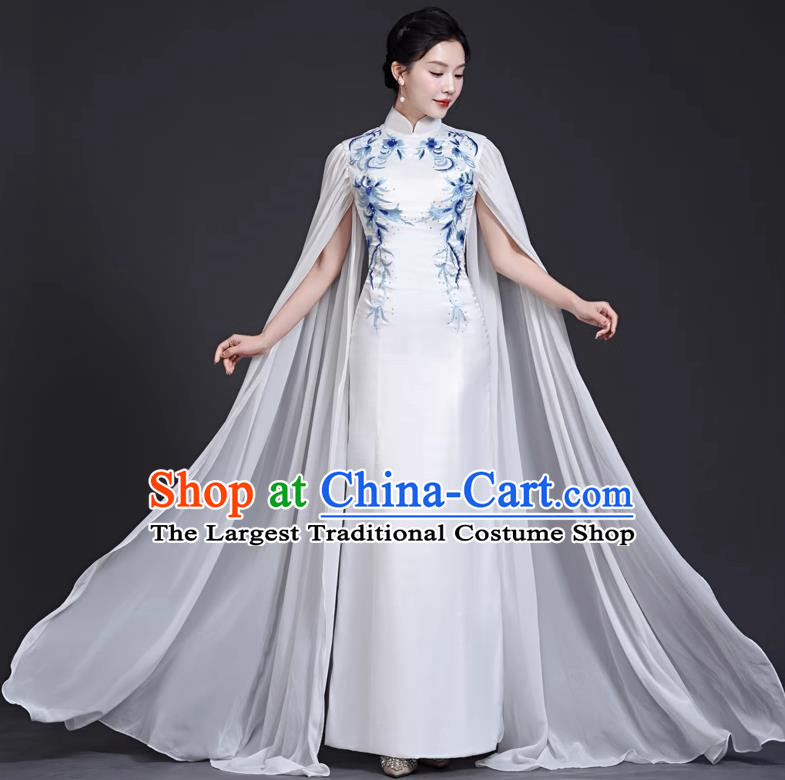 Top Stage Catwalk Costumes Long Guzheng Water Sleeve Dance Blue And White Porcelain Cheongsam Chinese Style White Dress Embroidery