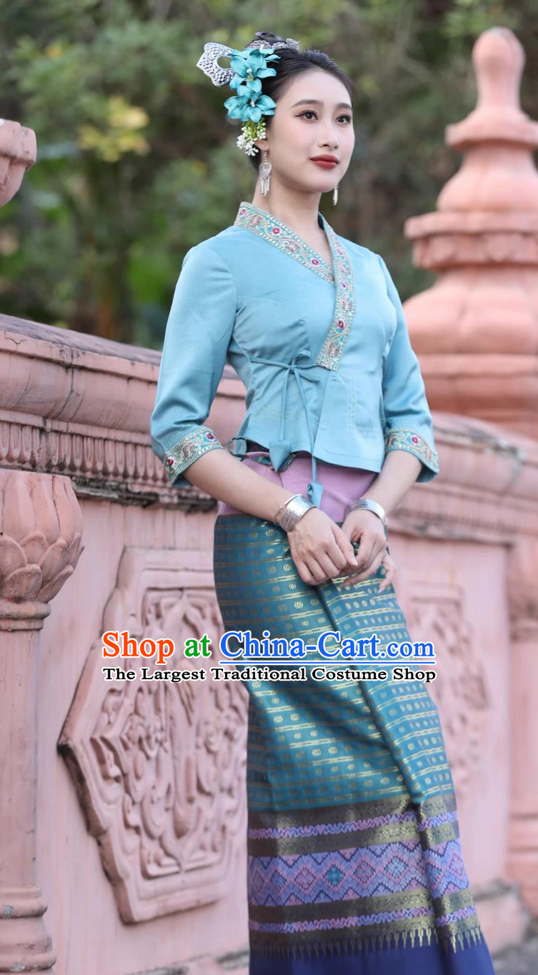 Dai Traditional Clothing Female Blue Suit