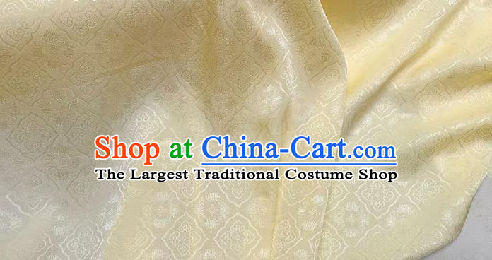 Light Yellow China Classical Pattern Jacquard Material Chinese Traditional Cheongsam Fabric Mulberry Silk Cloth