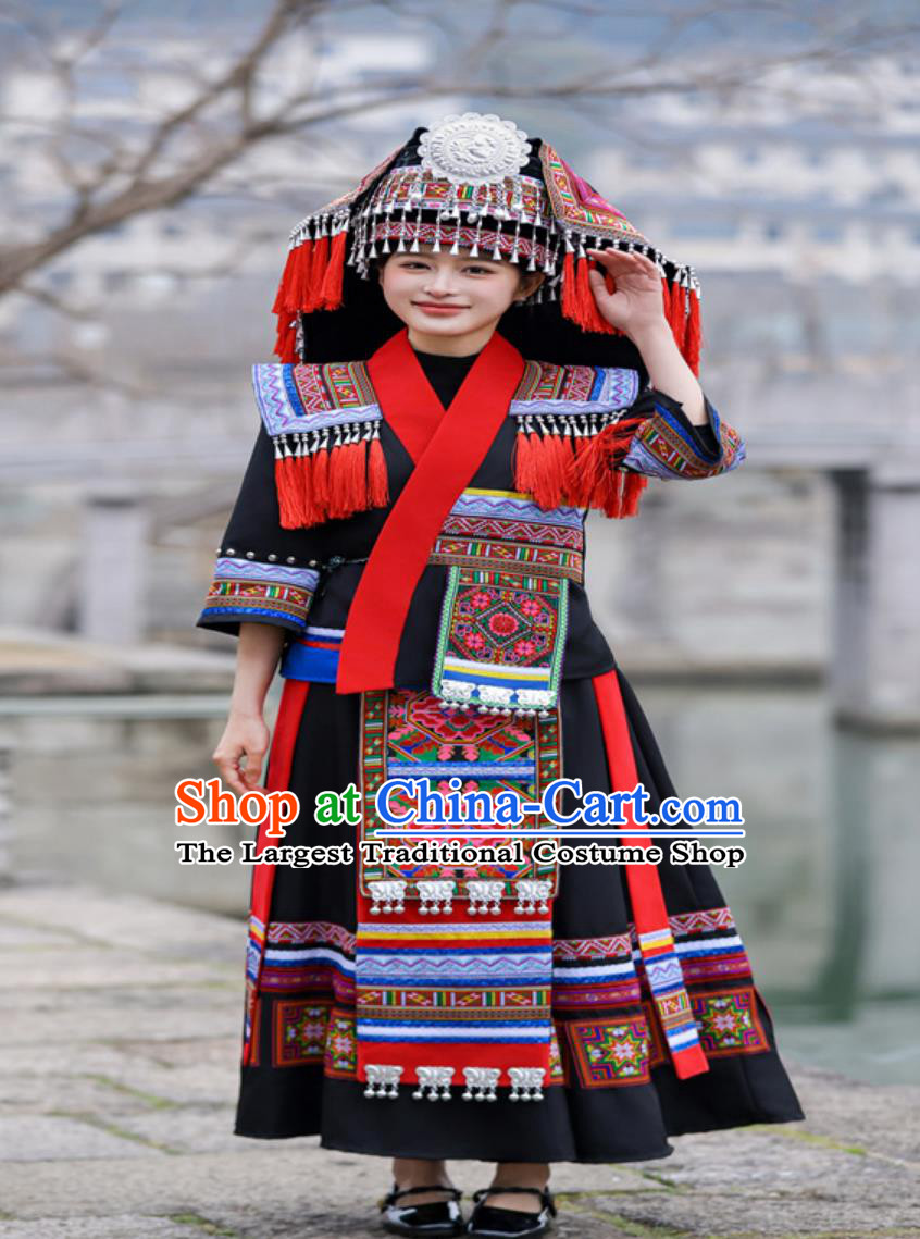 San Yue San Festival Guangxi Zhuang Ethnic Costume Women Chinese Minority Traditional Embroidered Attire