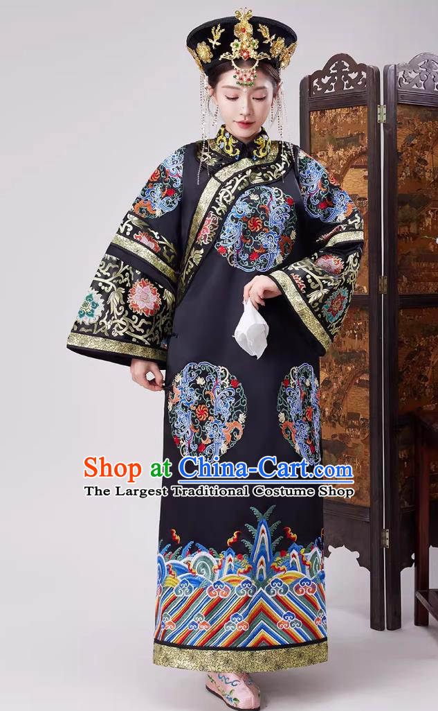 Qing Dynasty Celebration Imperial Consort Attire Traditional Chinese Empress Gown Ancient Manchu Woman Black Dress