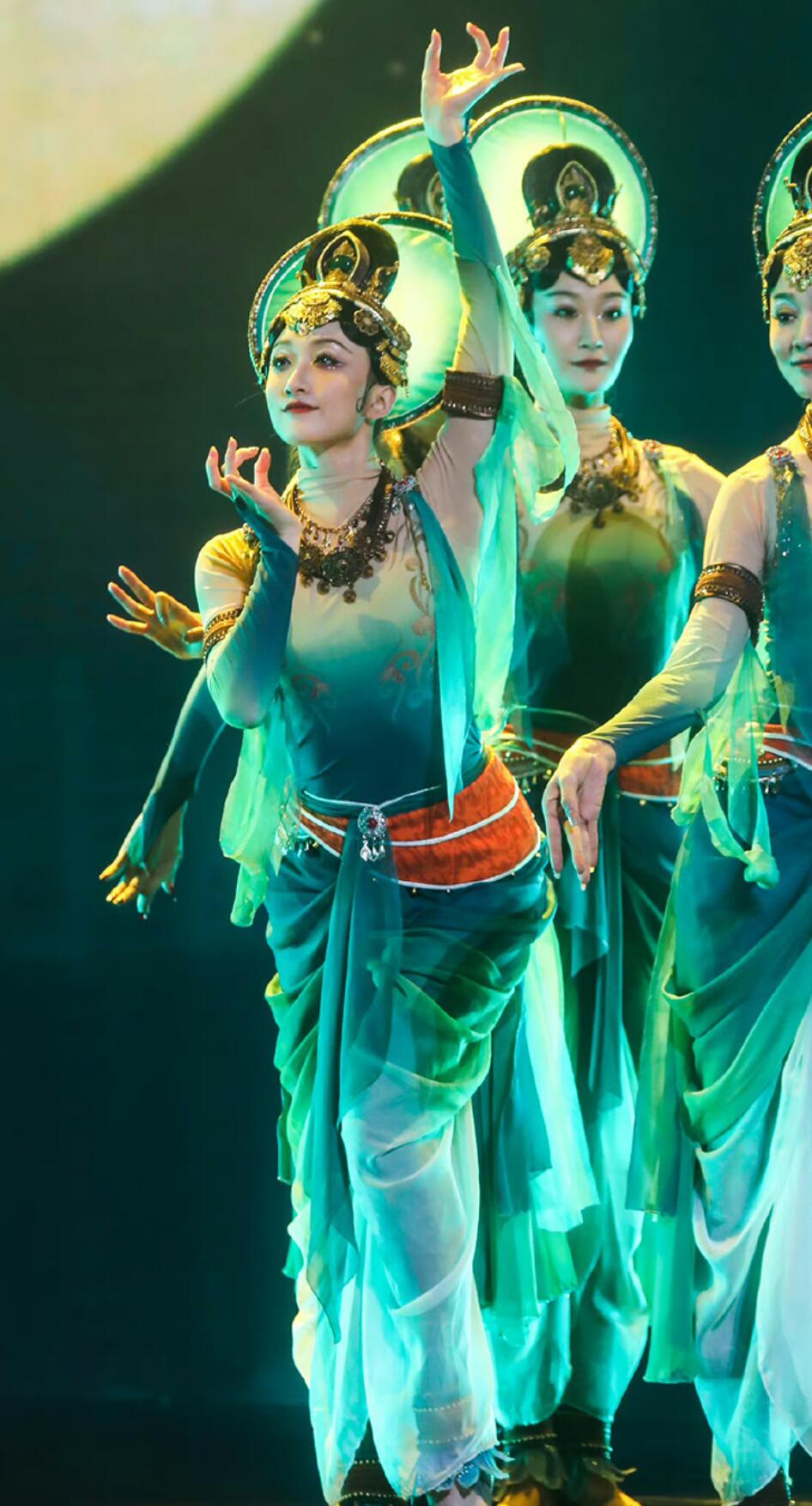 Dunhuang Dance Kalavinka Costume Feitian Dance Dress Chinese Classical Dance Outfit