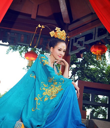 Chinese wedding dress traditional asian dress oriental clothing oriental clothes oriental costumes attire