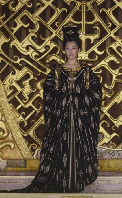 Chinese Historical Drama Ancient Grand Princess Bai Lingbo Novoland Eagle Flag Xu Qing Replica Costumes and Headpiece for Women