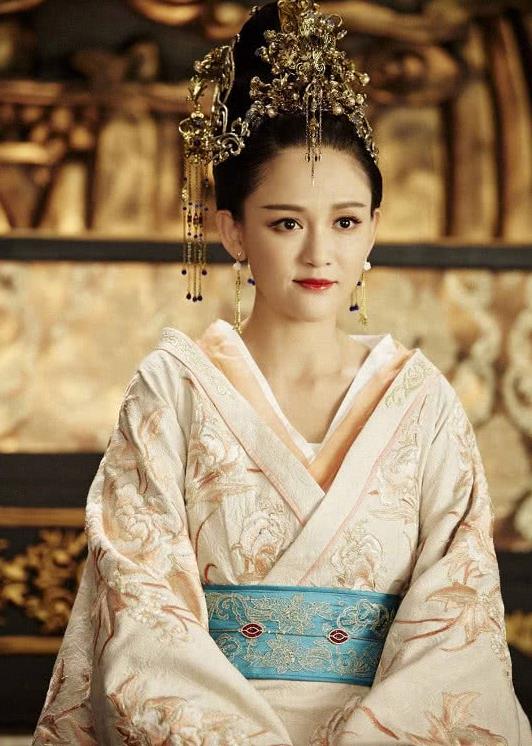 Drama Queen Dugu Chinese Sui Dynasty Empress Hanfu Dress Ancient Historical Costume and Headpiece for Women