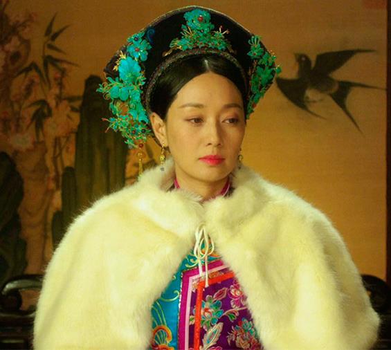 Chinese Drama Ancient Manchu Queen Dress Traditional Qing Dynasty Empress Replica Costumes and Headpiece for Women
