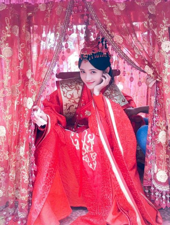 Chinese Ancient Crown Princess Qin Red Hanfu Dress Drama Legend of Yun Xi Wedding Costume and Headpiece for Women