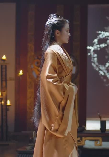 Chinese Ancient Royal Queen Rong Le Orange Historical Drama Princess Silver Costume and Headpiece for Women