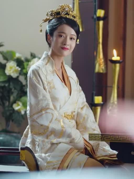 Chinese Ancient Royal Empress Rong Le Historical Drama Princess Silver Costume and Headpiece for Women
