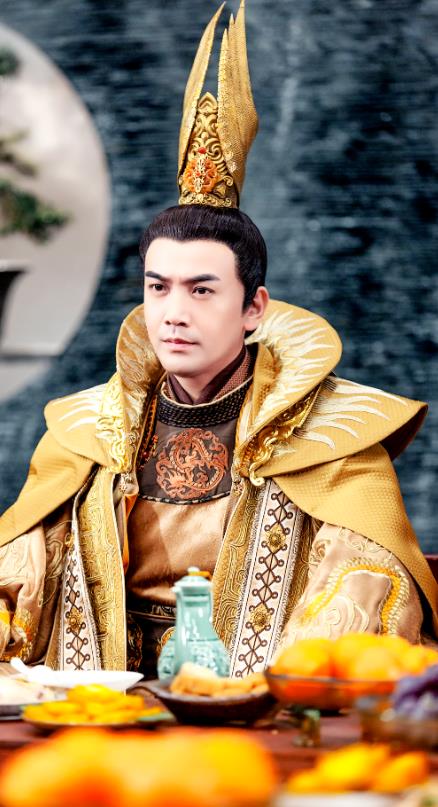 Chinese Ancient Emperor Golden Clothing and Headwear Drama Tang Dynasty Tour Tai Emperor Li Shimin Costumes