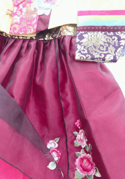 Asian Korea Girl Yellow Blouse and Wine Red Dress Traditional Fashion Garments Korean Court Princess Hanbok Clothing