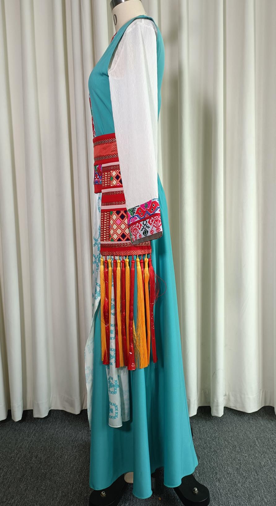 Yunnan Yao Ethnic Dance Costume Lotus Award Hua Yao Embroidery Women Group Dance Clothing